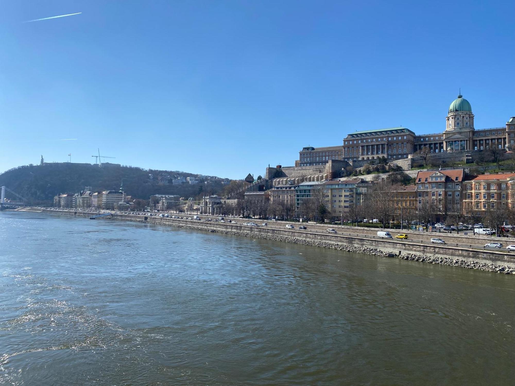 Apartman Chain Bridge *